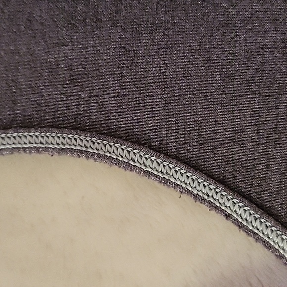 Lululemon Razor back tanks - Picture 5 of 6